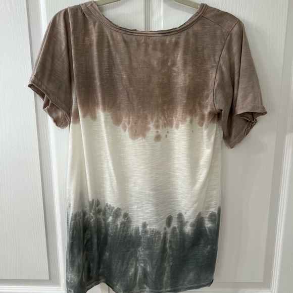 POL V-Neck Ombré T Shirt - Picture 4 of 5